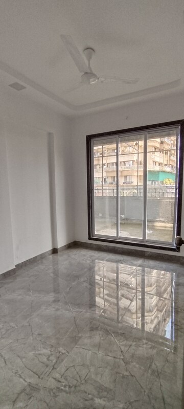 Room in 2 BHK Apartment at Shree Zalawad Nagar CHS, Nalasopara East – for Sale