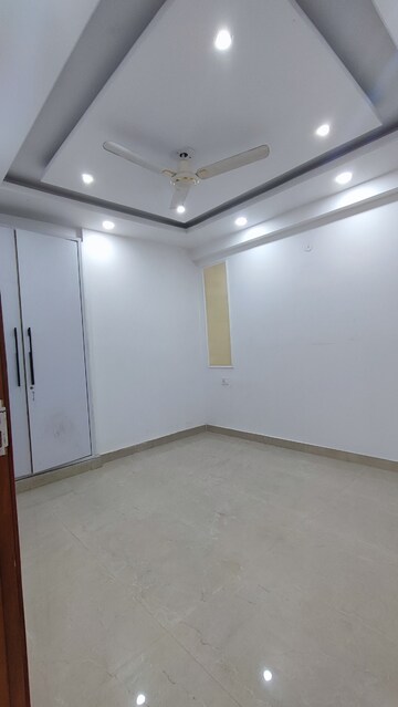 Room in 3 BHK Builder Floor at Chattarpur – for Sale