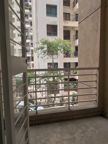 2 BHK Apartment For Resale in Vaishnavi Sai Royale Wanowrie Pune  7077434