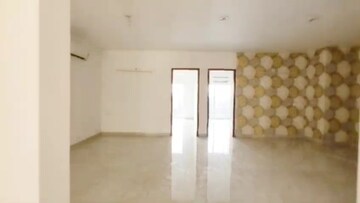 Room in 3 BHK Apartment at Rockfort Shriram North View Apartments, Raj Nagar Extension – for Sale