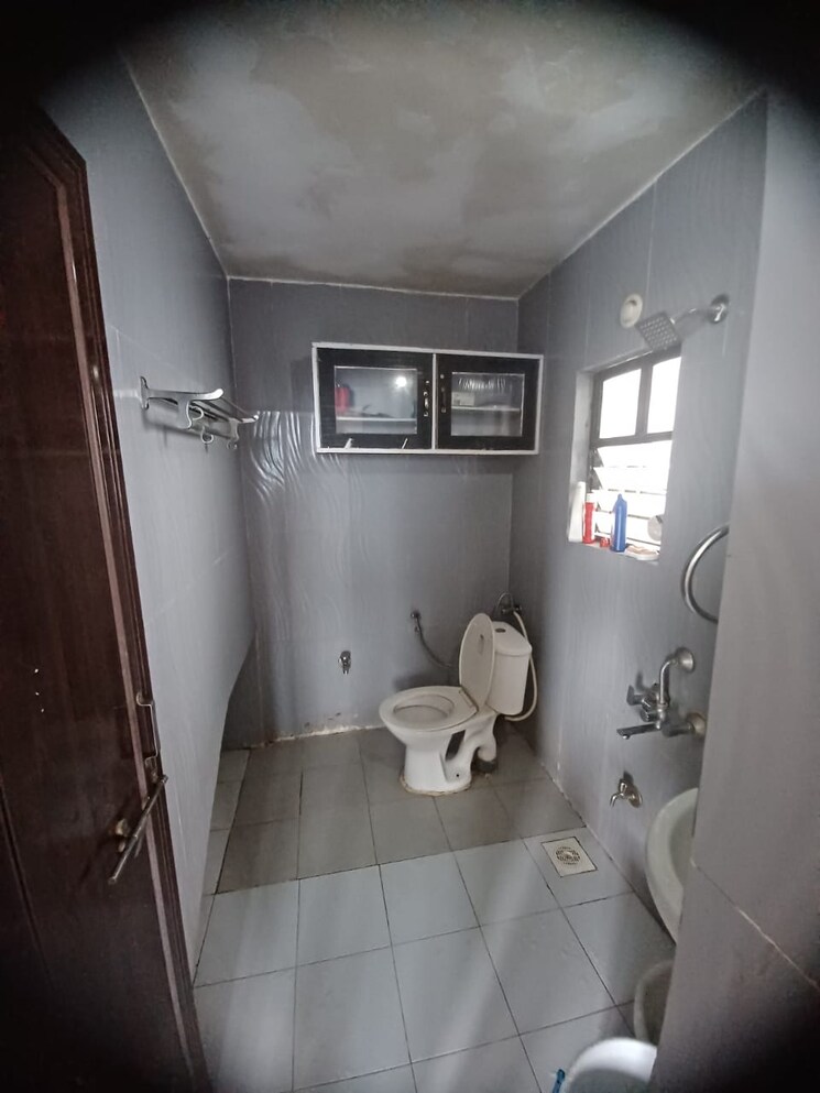 Attached Bathroom, krishna-homes 3 Bedroom 2000 Sq.Ft. Penthouse In Pradhikaran Pune 7077886