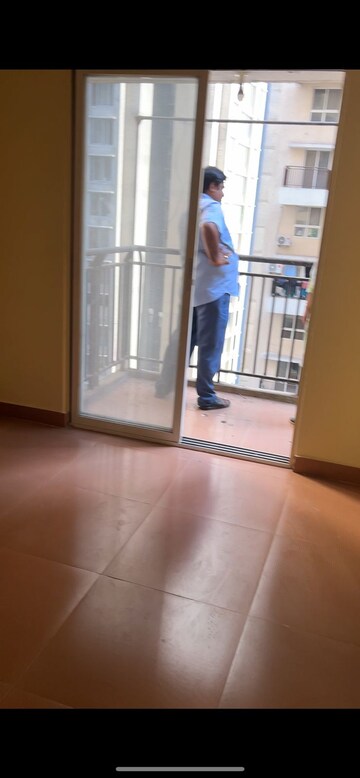 Room in 2 BHK Apartment at DB Orchid Ozone, Dahisar East – for Sale