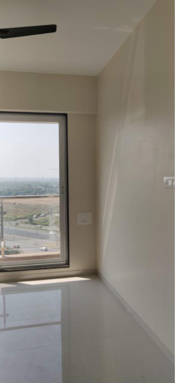Room in 2 BHK Apartment at Geomatrix Silvercrest, Kalamboli Sector 20 – for Sale