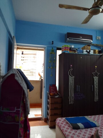 Furnished Amenities in 2 BHK Apartment at Divya Srushti CHS, Kandivali West – for Rent