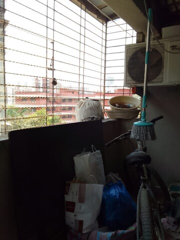 Master Bedroom in 2 BHK Apartment at Divya Srushti CHS, Kandivali West – for Rent