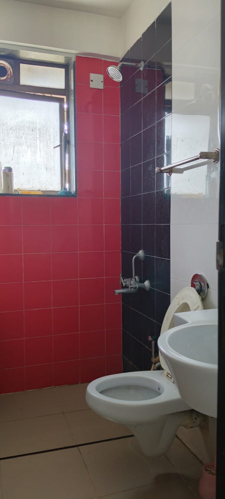 Bathroom, siddhivinayak-horizon 4 Bedroom 2000 Sq.Ft. Apartment In Prabhadevi Mumbai 7078559
