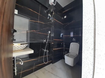 रेसिडेन्शियल फ्लॅट वर्ग फुट फॉर रीसेल इन गोरेगाव ईस्ट मुंबई  7079619