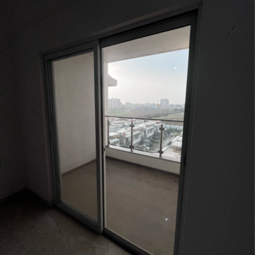 Room in 2.5 BHK Apartment at Geras World of Joy L, Kharadi – for Sale