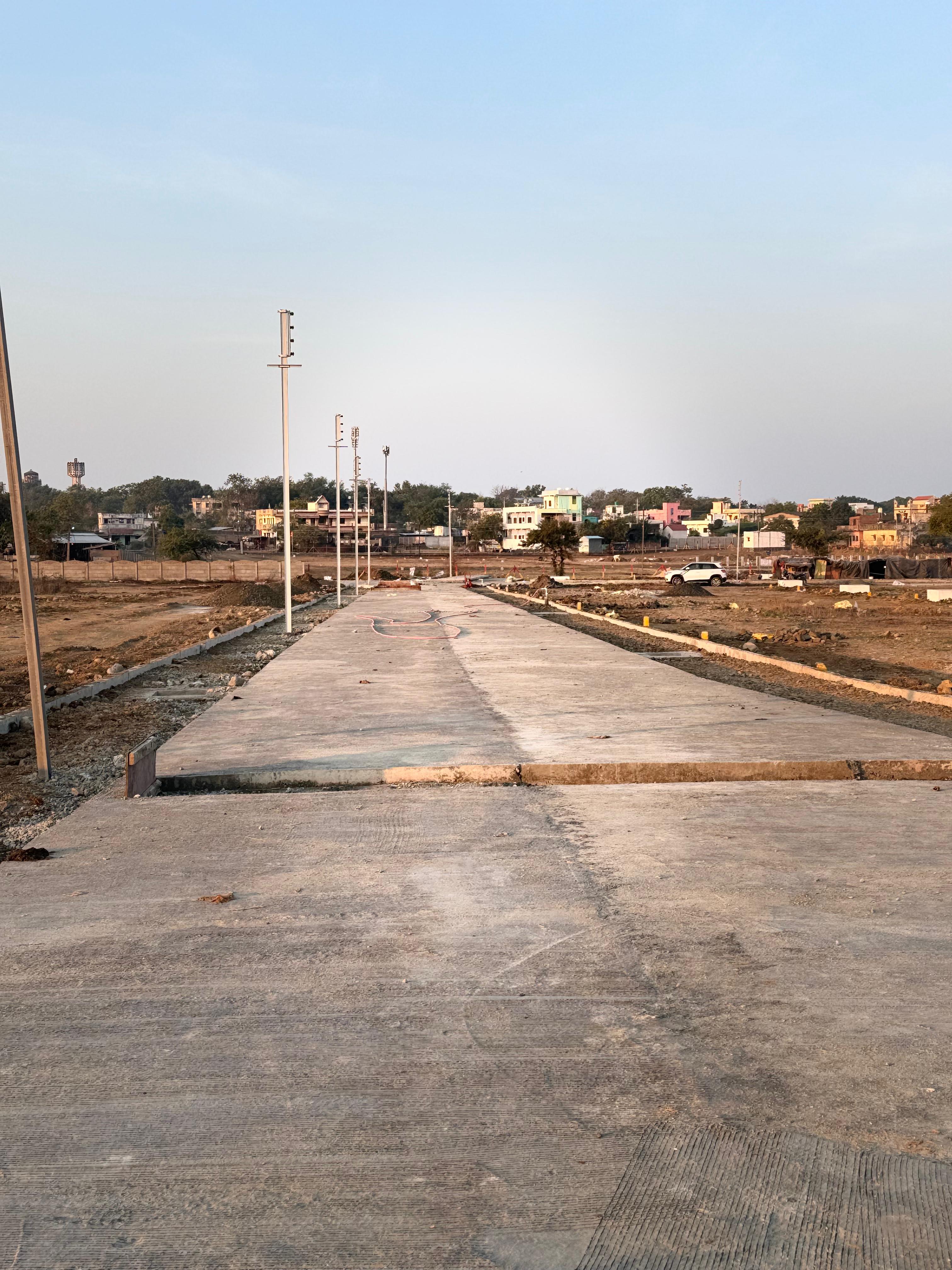 Resale 931 Sq.Ft. Plot in Chattarpur Delhi 7082474