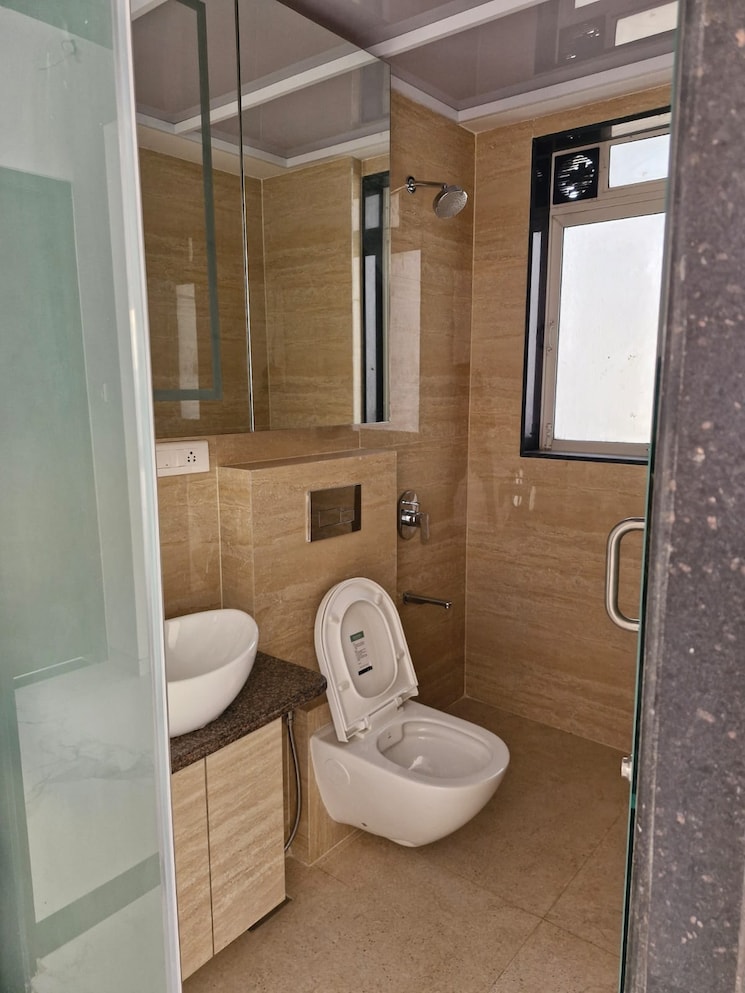 Bathroom, poisar 4 Bedroom 2000 Sq.Ft. Apartment In Poisar Mumbai 7085046