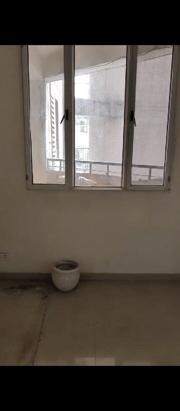 Room in 3.5 BHK Apartment at Assotech The Nest, Sain Vihar – for Sale