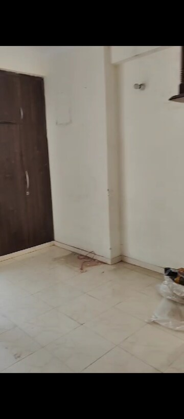 Room in 3.5 BHK Apartment at Assotech The Nest, Sain Vihar – for Sale
