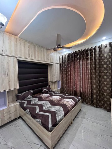 Room in 3 BHK Builder Floor at Sector 123 – for Sale