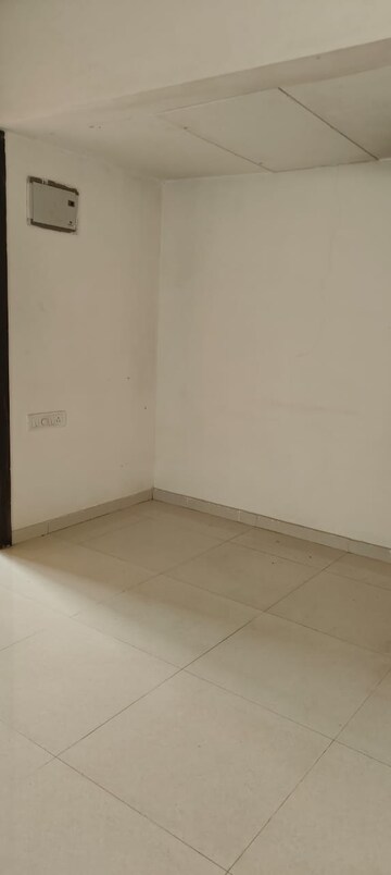 Room in 2 BHK Apartment at Fenkin Belleza, Kasarvadavali – for Sale