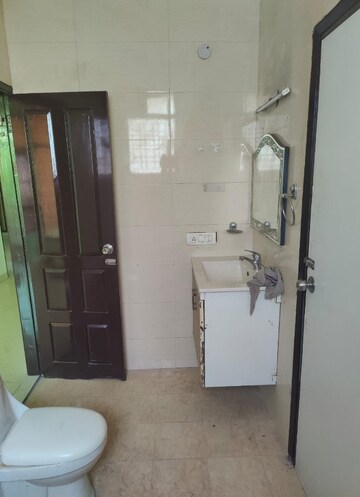 Bathroom in 2 BHK Builder Floor at Uppal Southend, Sector 49 – for Sale