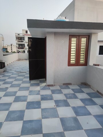 Building Lobby in 4 BHK Villa at Mansarovar – for Sale