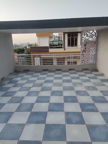 Bedroom in 4 BHK Villa at Mansarovar – for Sale