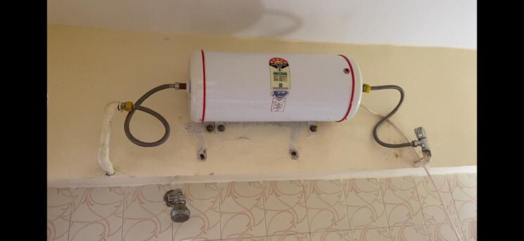 Bathroom, shree-apartment-dhanori 1 Bedroom 450 Sq.Ft. Apartment In Dhanori Pune 7085735