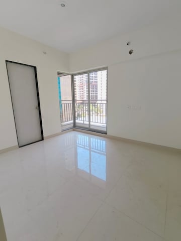 Room in 1 BHK Apartment at Ashar Metro Towers, Vartak Nagar – for Sale