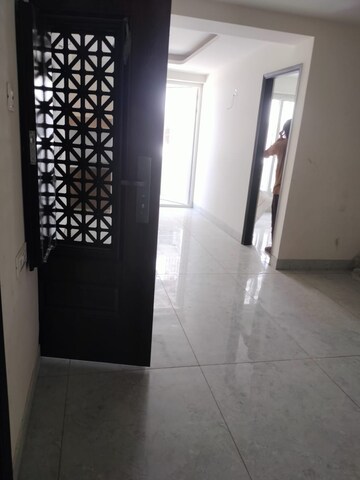 Building Lobby in 2 BHK Builder Floor at Sector 40 – for Sale