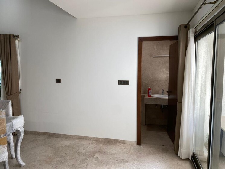 Room, sobha-international-city-phase-1 5 Bedroom 5816 Sq.Ft. Villa In Sector 109 Gurgaon 7086229