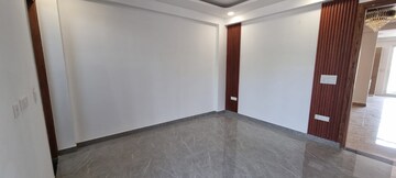 Room in 3 BHK Builder Floor at Ardee City, Sector 52 – for Sale