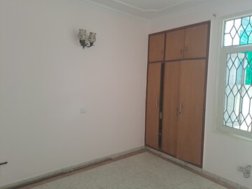 Room in 3 BHK Builder Floor at Ardee City, Sector 52 – for Sale