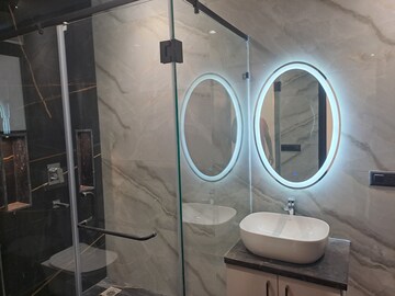 Bathroom in 4 BHK Builder Floor at Unitech South City 1, Sector 41 – for Sale