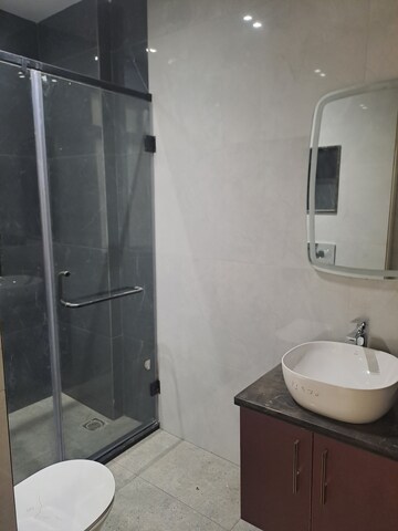 Bathroom in 4 BHK Builder Floor at Unitech South City 1, Sector 41 – for Sale