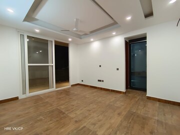 Room in 4 BHK Builder Floor at Vasant Kunj – for Sale