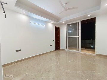 Room in 4 BHK Builder Floor at Vasant Kunj – for Sale