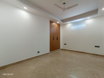Room in 4 BHK Builder Floor at Vasant Kunj – for Sale