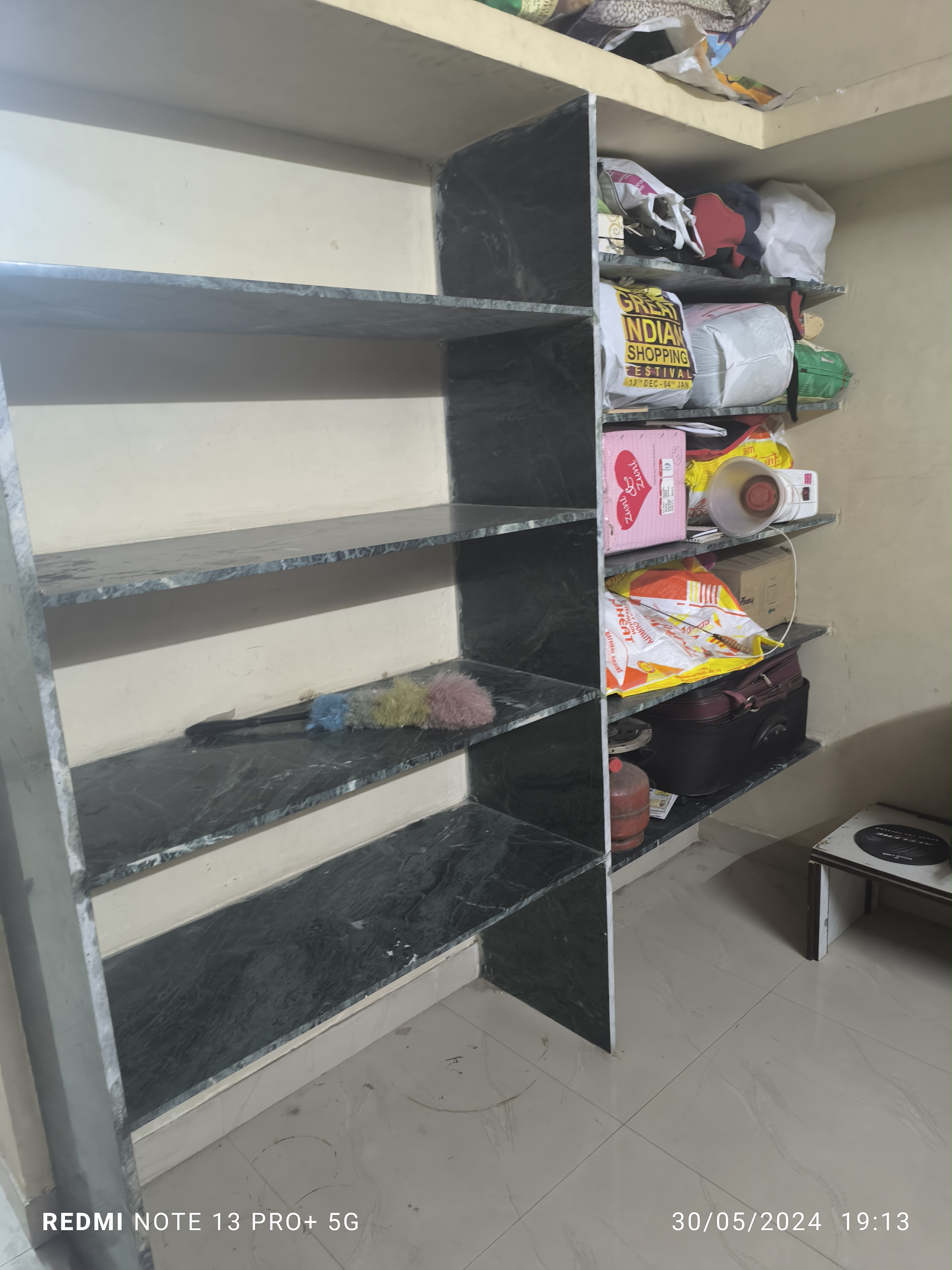 Rental 1 RK 450 Sq.Ft. Independent House in Shivaji Nagar Sangli 7086892