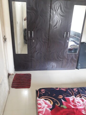 Furnished Amenities in 1 BHK Apartment at Vasant Sagar, Kandivali East – for Sale