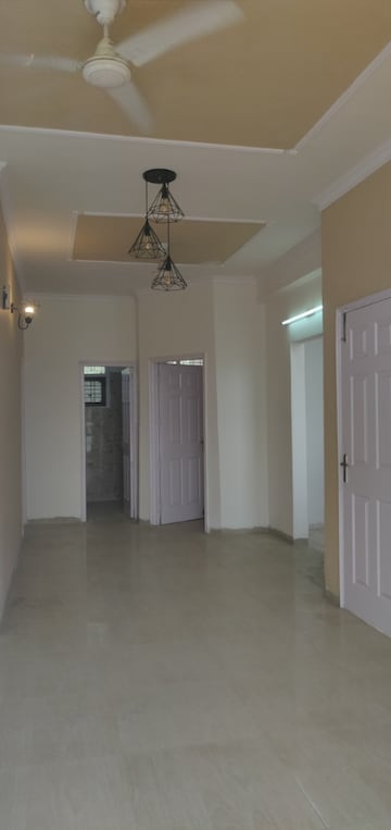 Room in 2 BHK Builder Floor at SS The Lilac, Sector 49 – for Sale