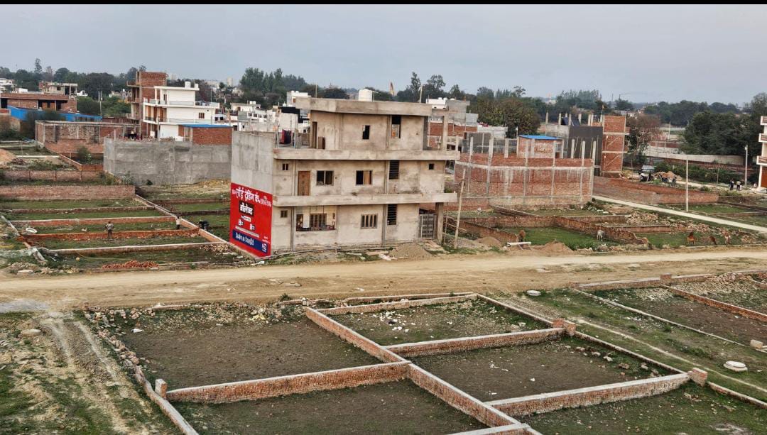 Plot For Resale in Bijnor Lucknow  7087560