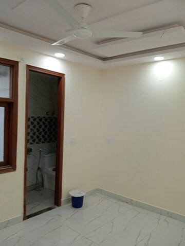 Room in 3 BHK Builder Floor at Govindpuri – for Sale