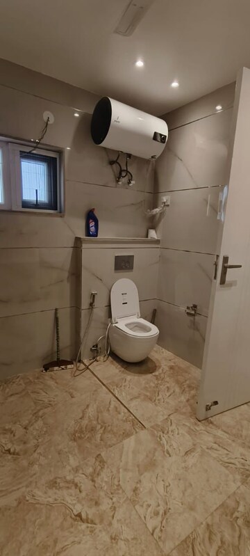 Master Bedroom in 3 BHK Villa at Sector 10 Greater Noida – for Sale