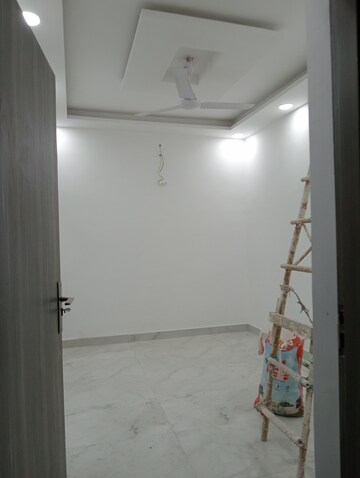 Room in 2 BHK Builder Floor at Govindpuri – for Sale