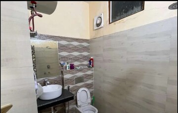 Master Bedroom in 2 BHK Apartment at Nehru Enclave, Gomti Nagar – for Sale
