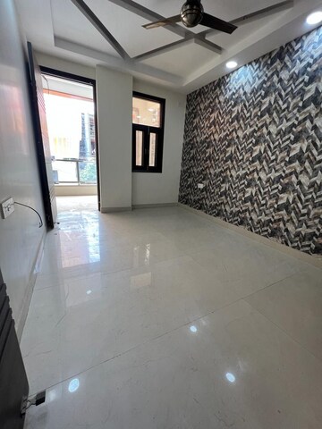 Room in 3 BHK Apartment at KM Residency, Raj Nagar Extension – for Sale