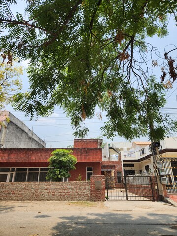 3.5 BHK Independent House For Sale in Sector 16