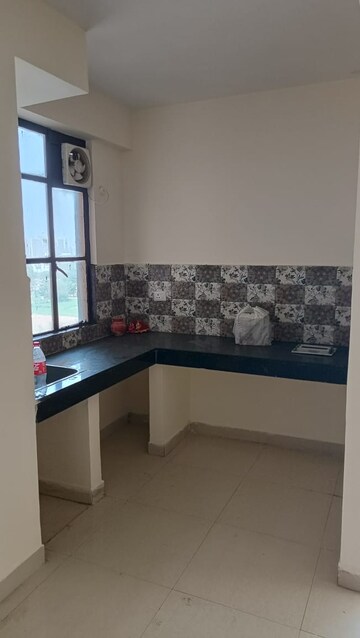 2 BHK Apartment For Sale in Signature Global Synera, Sector 81