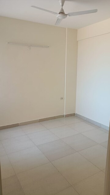 Room in 2 BHK Apartment at Signature Global Synera, Sector 81 – for Sale
