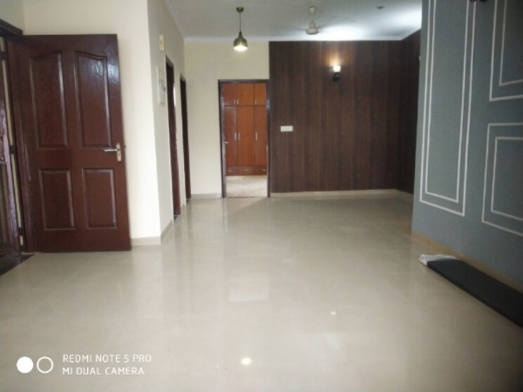 Room, sushant-lok-3 3 Bedroom 245 Sq.Yd. Builder Floor In Sector 57 Gurgaon 7093828