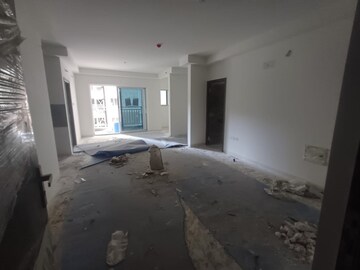 Parking in 2.5 BHK Apartment at Aparna Sarovar Zicon, Nallagandla – for Sale
