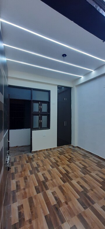 Furnished Amenities in 1 BHK Builder Floor at Ankur Vihar – for Sale
