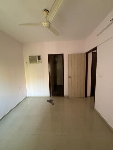 Room in 1.5 BHK Apartment at Lodha Casa Rio, Dombivli East – for Sale