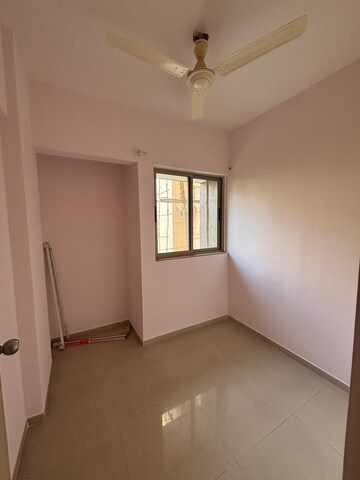 Room in 1.5 BHK Apartment at Lodha Casa Rio, Dombivli East – for Sale