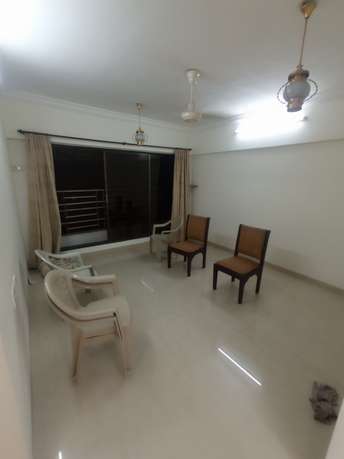 2 BHK Apartment For Rent in Bhavya Palace Apartment Khar West Mumbai 7095049
